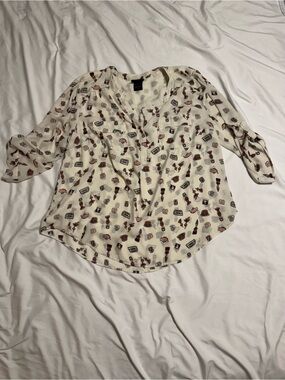 torrid Cream Printed Button-Front Blouse with Brown Novelty Motif the office